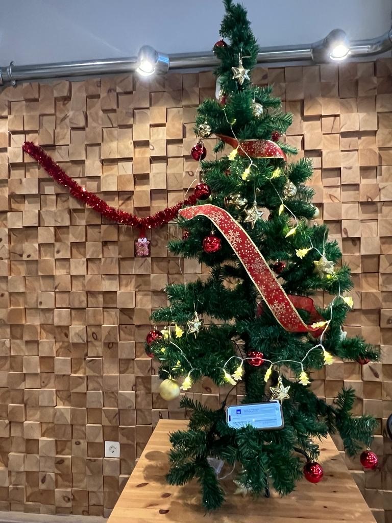 Felicitación navideña.jpg